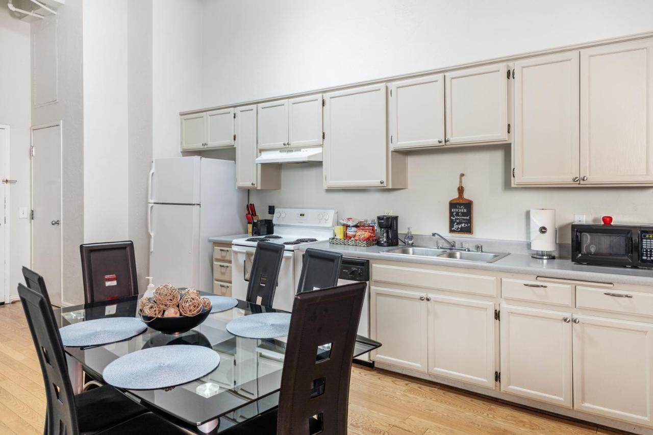 Отель Gaslamp 2Bdrm - W Parking & 4 Beds #204 Сан-Диего Экстерьер фото